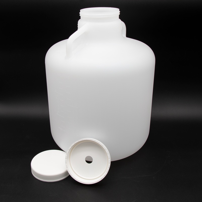 Polyethylene Bottle with Two Caps (Round 4 Gallon)