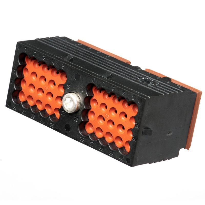 DRC18-40SB – DRC Series – 40 Socket Plug – B Key, In-Line, Black